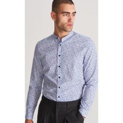 Koszula ze stójką - Biały. Białe koszule damskie Reserved. W wyprzedaży za 39,99 zł.