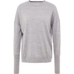Filippa K RELAXED Sweter light grey. Szare bluzy damskie marki Filippa K, m, bez wzorów, z wełny, bez rękawów, bez kaptura. Za 689,00 zł.