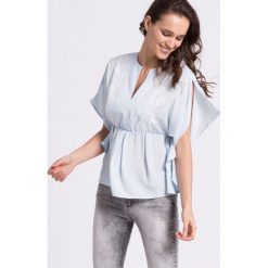 Silvian Heach - Top. Niebieskie bluzki damskie Silvian Heach, s, bez wzorów, z poliesteru, klasyczne, z włoskim kołnierzykiem. W wyprzedaży za 129,90 zł.
