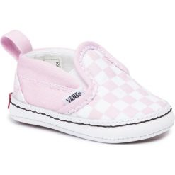 Tenisówki VANS - Slip-On V Crib VN0A2XSLUY41 (Chckrbrd) Lila Snw/Tr Wht. Różowe trampki dziewczęce Vans, bez wzorów, ze skóry, bez zapięcia. W wyprzedaży za 99,00 zł.