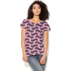 Colour Pleasure Koszulka damska CP-034 30 różowo-czarna r. XL-XXL. Różowe bluzki damskie marki Colour pleasure, xl. Za 70,35 zł.