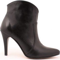 Botki na szpilce - skóra naturalna - model 435 - kolor czarny lico. Czarne botki damskie Zapato, z jeansu, eleganckie, na wysokim obcasie, na obcasie, bez zapięcia. W wyprzedaży za 299,25 zł.