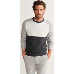 Mango Man - Sweter Clouds. Szare swetry męskie Mango Man, s, bez wzorów, z elastanu, z okrągłym kołnierzem, bez kaptura. Za 199,90 zł.