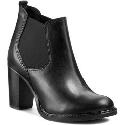 Botki CARINII - B2321 861-000-POL-857. Czarne buty zimowe damskie marki Carinii, z gumy, eleganckie, na wysokim obcasie. W wyprzedaży za 239,00 zł.