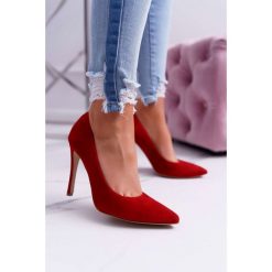 Szpilki Damskie Laura Messi 1727 Skóra Zamszowa Czerwone Valentine. Czerwone szpilki Laura Messi, na imprezę, z aplikacjami, ze skóry, eleganckie, na wysokim obcasie, na obcasie, bez zapięcia. Za 249,00 zł.
