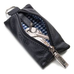 Skórzane etui na klucze SOLIER SA18 czarne - Czarny. Czarne etui męskie Solier, ze skóry. Za 29,99 zł.