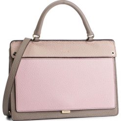 Torebka FURLA - Like 1007285 B BLI2 AHC Sabbia b+Camelia. Różowe torebki klasyczne damskie Furla, bez wzorów, ze skóry, klasyczne, bez dodatków. W wyprzedaży za 739,00 zł.