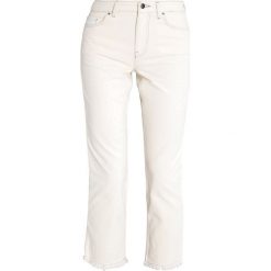 Jeansy damskie: Topshop BOUTIQUE Jeansy Straight Leg cream