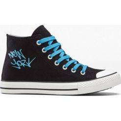 Sneakersy dziecięce bonprix czarny. Czarne buty dziewczęce sportowe bonprix, bez wzorów, na sznurówki. Za 42,99 zł.