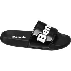 Klapki damskie Bench czarne. Czarne klapki damskie Bench, bez wzorów, z materiału, bez obcasa. Za 69,90 zł.