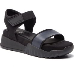Sandały G-STAR RAW - Rackam Rovic Sandal D12446-5352-990 Black. Czarne klapki damskie G-Star RAW, bez wzorów, ze skóry ekologicznej, bez obcasa. Za 519,00 zł.