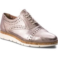 Półbuty MARCO TOZZI - 2-23504-20 Mauve Metallic 523. Różowe półbuty damskie Marco Tozzi, na co dzień, z aplikacjami, ze skóry ekologicznej, bez obcasa, na płaskiej podeszwie, bez zapięcia. W wyprzedaży za 169,00 zł.