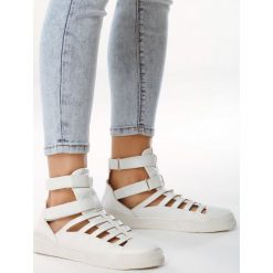 Białe Sneakersy Ponderous. Białe sneakersy damskie Born2be. Za 69,99 zł.