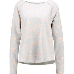 Bluzy damskie: Juvia PLANET AND STAR Bluza grey melange/neon peach