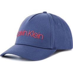 Czapka z daszkiem CALVIN KLEIN - Sliver Contrast Trucker Cap K50K504665 463. Niebieskie czapki męskie Calvin Klein, bez wzorów, z bawełny. W wyprzedaży za 109,00 zł.