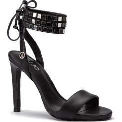 Sandały LIU JO - Bloom 07 S19075 PX032 Black 22222. Czarne klapki damskie Liu Jo, z aplikacjami, ze skóry, bez obcasa, na obcasie. W wyprzedaży za 519,00 zł.