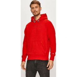 Tommy Jeans - Bluza. Czerwone bluzy męskie Tommy Jeans, s, z aplikacjami, z bawełny, z kapturem, bez rękawów, z kapturem. Za 539,90 zł.