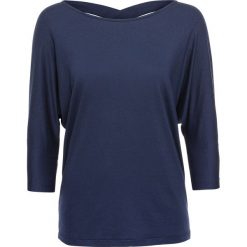 Shirt ze skrzyżowanymi paskami z tyłu w dekolcie bonprix ciemnoniebieski. Niebieskie koszulki damskie marki bonprix, w paski, z wiskozy, bez kołnierzyka. Za 69,99 zł.