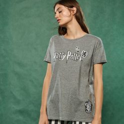 T-shirt z nadrukiem Harry Potter - Szary. Szare t-shirty damskie Sinsay, s, z nadrukiem, bez kołnierzyka. Za 24,99 zł.