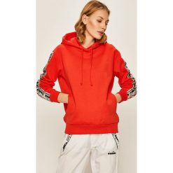 Diadora - Bluza. Czerwone bluzy damskie Diadora, s, z nadrukiem, z bawełny, bez rękawów, z kapturem. W wyprzedaży za 249,90 zł.