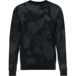 Bluzy męskie: Maharishi REVERSIBLE CAMO CREW Bluza night