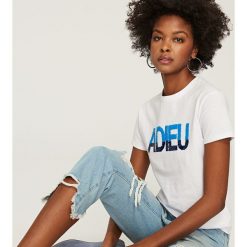 T-shirty damskie: T-shirt z dwustronnymi cekinami – Biały