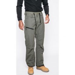 Quiksilver - Spodnie snowboardowe. Spodnie męskie Quiksilver. W wyprzedaży za 449,90 zł.