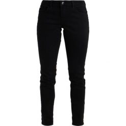Jeansy damskie: Fashion Union Petite PUSH UP Jeansy Slim Fit black