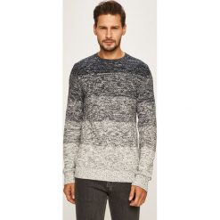 Produkt by Jack & Jones - Sweter. Czarne swetry męskie PRODUKT by Jack & Jones, xxl, bez wzorów, z bawełny, z okrągłym kołnierzem, bez kaptura. W wyprzedaży za 49,90 zł.