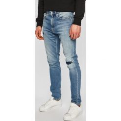 Calvin Klein Jeans - Jeansy. Niebieskie jeansy męskie Calvin Klein Jeans, bez wzorów. W wyprzedaży za 499,90 zł.