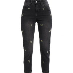 Boyfriendy damskie: Miss Selfridge MOM DITSY EMBROIDERED Jeansy Slim Fit black