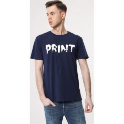 Granatowa Koszulka Transmutation. Szare koszulki męskie marki Born2be, xl, z nadrukiem, z dzianiny, z okrągłym kołnierzem, bez rękawów. Za 39,99 zł.