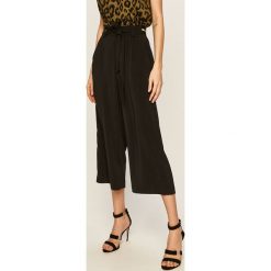 Silvian Heach - Spodnie. Czarne legginsy damskie Silvian Heach, s, w paski, z poliesteru, klasyczne, z standardowym stanem. Za 299,90 zł.