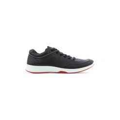 Buty Ecco Mens Exceed 870024-01001. Czarne trampki męskie ecco, bez wzorów, bez zapięcia. Za 401,10 zł.