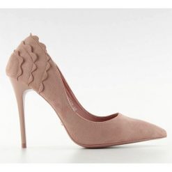 Szpilki zamszowe z falbanką LE031 PINK. Różowe czółenka damskie z zamszu, klasyczne. Za 78,30 zł.