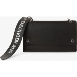 Calvin Klein Jeans - Torebka damska, czarny. Czarne torebki klasyczne damskie Calvin Klein Jeans, bez wzorów, z jeansu, eleganckie, na ramię, bez dodatków. Za 449,95 zł.