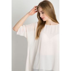 Lekka bluzka w kolorze ecru BIALCON. Szare bluzki damskie marki BIALCON, bez wzorów, z tkaniny, eleganckie, z klasycznym kołnierzykiem, bez rękawów. W wyprzedaży za 137,00 zł.