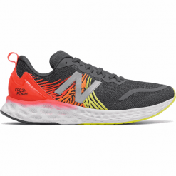 New Balance Fresh Foam Tempo - MTMPOBR. Pomarańczowe buty sportowe męskie New Balance, z gumy, bez zapięcia, tenisowe. W wyprzedaży za 299,99 zł.
