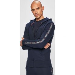 Tommy Hilfiger - Bluza. Niebieskie bluzy męskie TOMMY HILFIGER, s, z nadrukiem, z bawełny, z kapturem, bez rękawów, z kapturem. Za 359,90 zł.