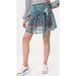 Miętowa Spódnica Revealing. Zielone spódniczki damskie Born2be, xl, w kwiaty, mini. Za 29,99 zł.