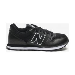 New Balance 500 Tenisówki Czarny. Czarne trampki i tenisówki damskie New Balance, bez wzorów, z materiału, bez zapięcia. Za 343,95 zł.