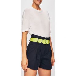 Tally Weijl - Szorty. Niebieskie szorty damskie TALLY WEIJL, w paski, z elastanu, casualowe, z podwyższonym stanem. W wyprzedaży za 69,90 zł.
