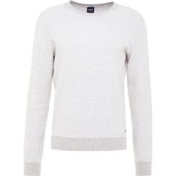 Swetry klasyczne męskie: BOSS CASUAL AWAKNY Sweter white