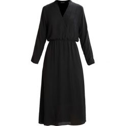 Długie sukienki: Moss Copenhagen TENIA LONG DRESS Długa sukienka black