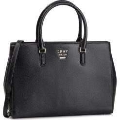 Torebka DKNY - Whitney Work Tote R91AHA99 Blk/Gold BGD. Czarne torebki klasyczne damskie DKNY, bez wzorów, ze skóry, klasyczne, bez dodatków. Za 1279,00 zł.