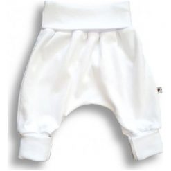 Spodnie pumpy Basic białe r. 56 (NK-090/02). Białe spodnie niemowlęce NANAF ORGANIC, bez wzorów. Za 58,58 zł.