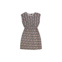 Sukienka damska casual. Szare sukienki damskie marki TXM, na co dzień, bez wzorów, casualowe, bez kołnierzyka, bez rękawów, proste. Za 39,99 zł.
