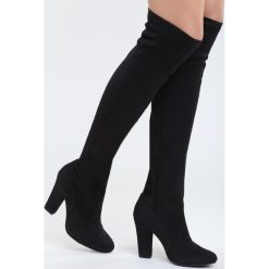 Czarne Kozaki Russian Roulette. Czarne buty zimowe damskie marki Superfit, z gore-texu, przed kolano, na wysokim obcasie. Za 89,99 zł.