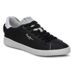Tenisówki w kolorze czarnym. Czarne trampki męskie Melissa, Pepe Jeans, bez wzorów, z materiału, na sznurówki. W wyprzedaży za 149,95 zł.