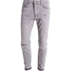 Topman Jeansy Zwężane grey. Szare jeansy męskie marki Topman. W wyprzedaży za 171,75 zł.